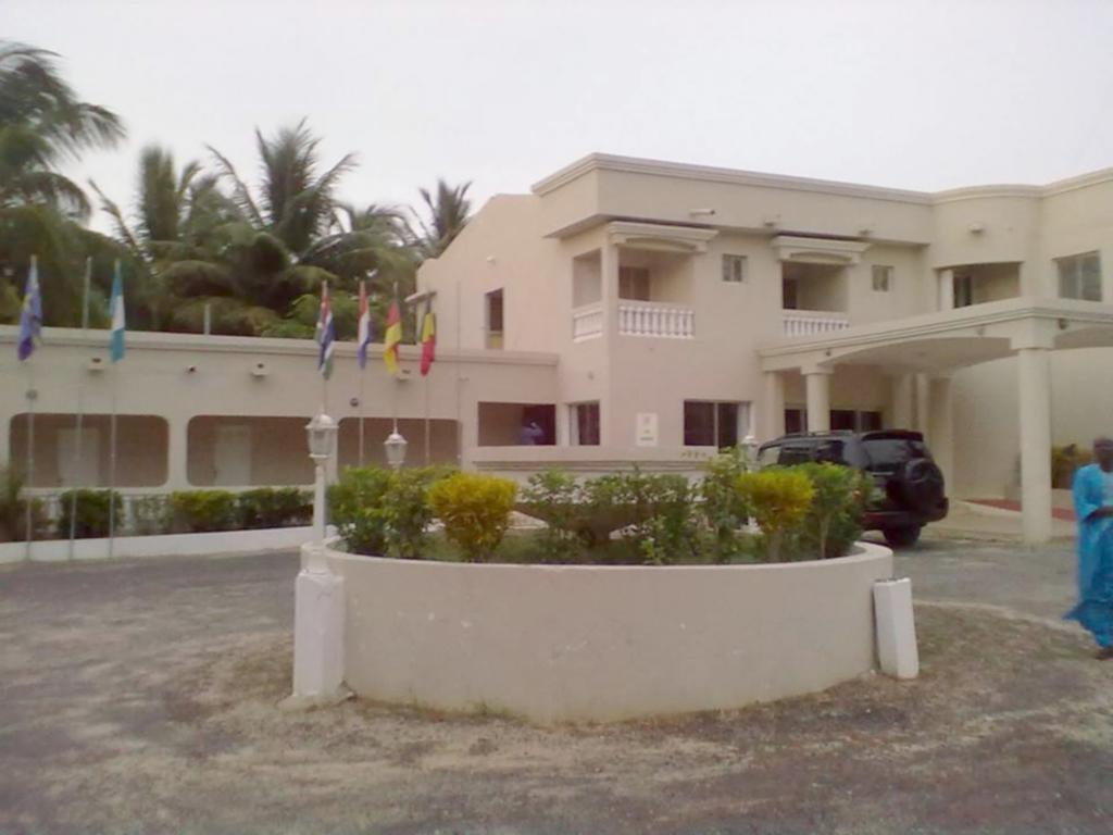Mansea Beach Hotel Кололи Екстериор снимка
