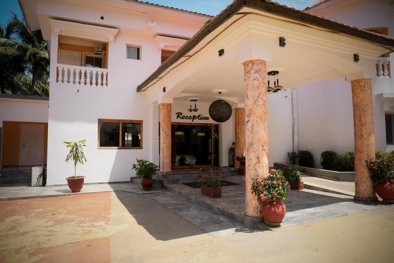 Mansea Beach Hotel Кололи Екстериор снимка