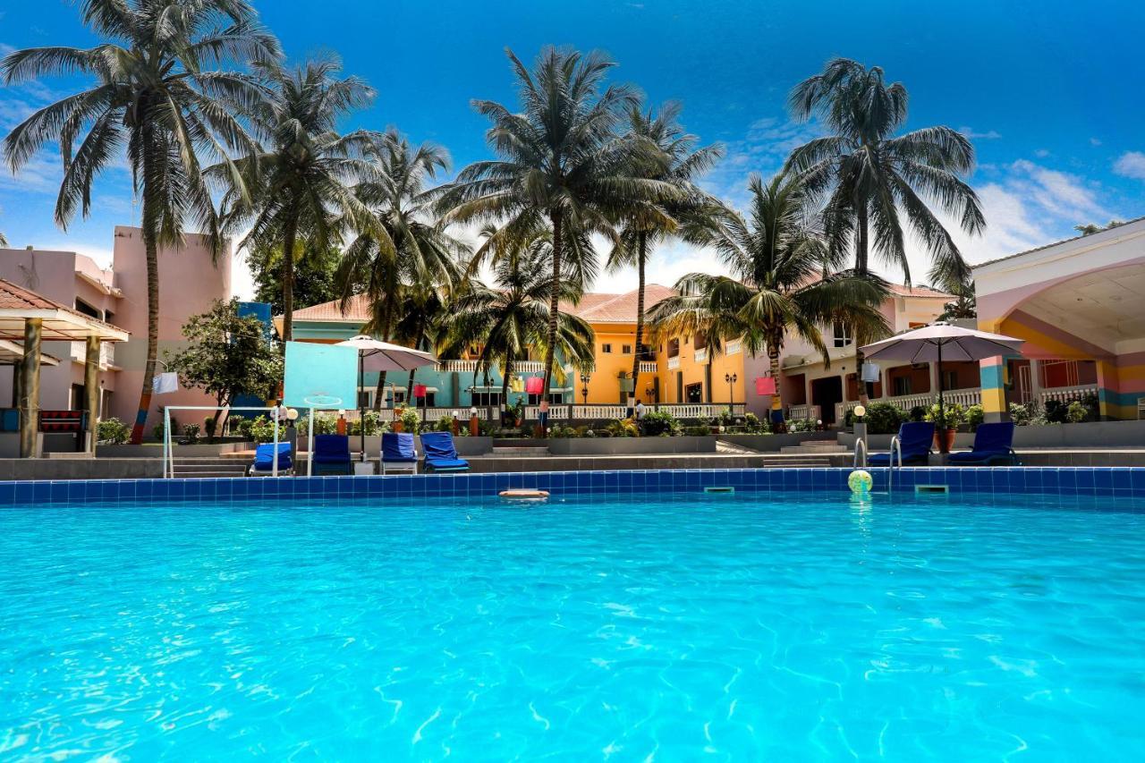 Mansea Beach Hotel Кололи Екстериор снимка