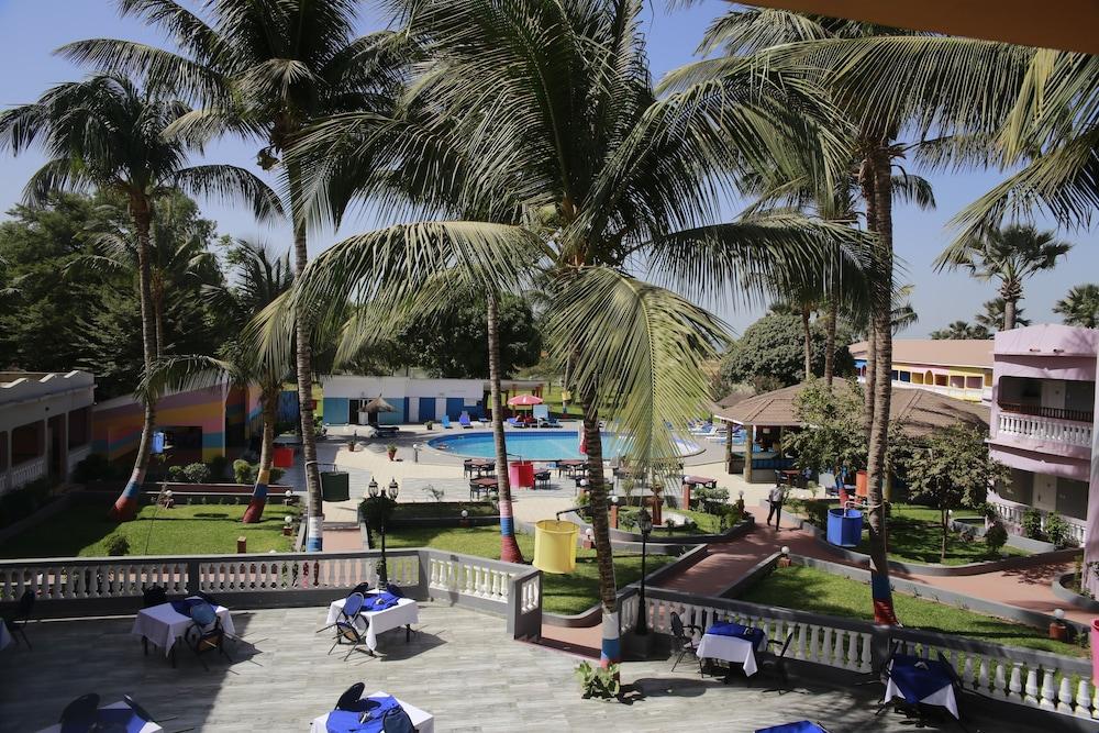 Mansea Beach Hotel Кололи Екстериор снимка