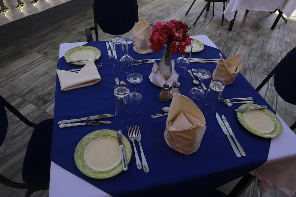 Mansea Beach Hotel Кололи Екстериор снимка